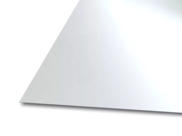 Плоский лист 1,25*3,0м арт.9003 ярко-белый (в пленке) ПМ